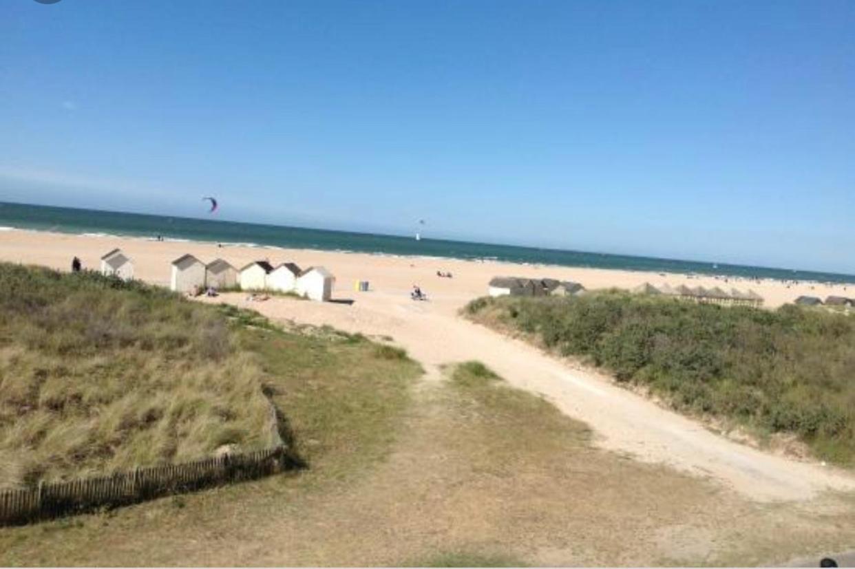 Le Riva Plage Appartement Ouistreham Eksteriør bilde
